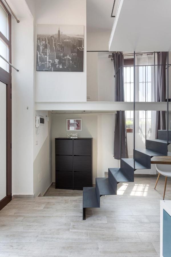 Lofty Loft - Chiese Lejlighed Milano Eksteriør billede
